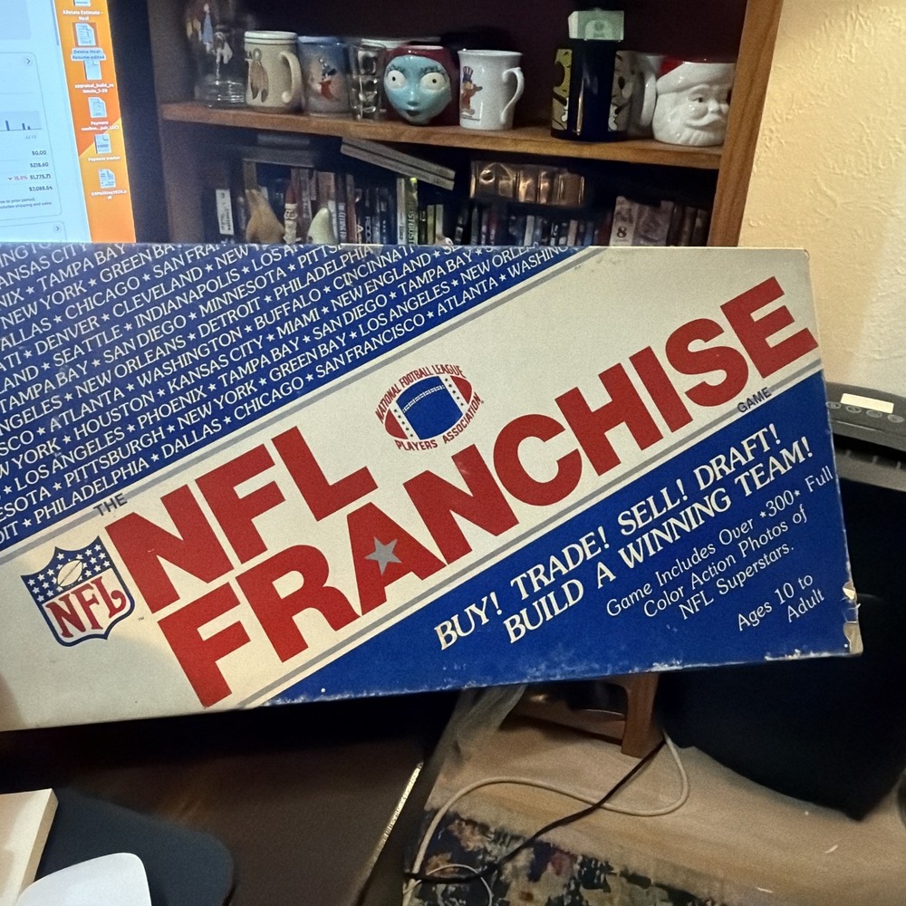 Vintage NFL Pro Football Franchise Board Game - 1989- Complete Set!